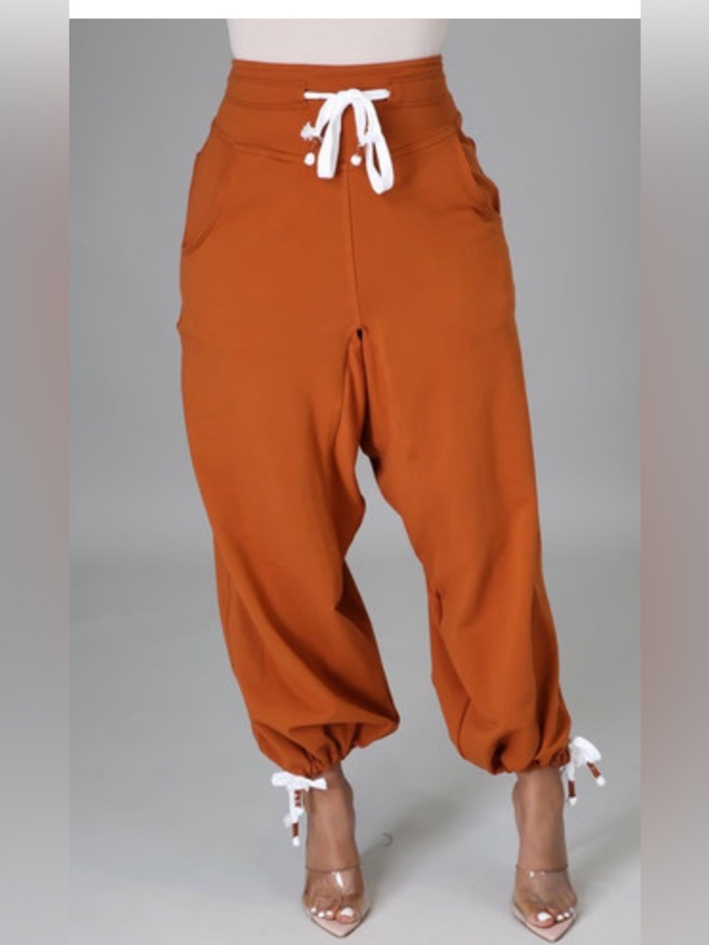 ⭐️NWT La Bijou Wide Leg Joggers⭐️
